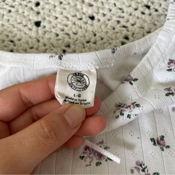 Urban Outfitters Pointelle Off-The-Shoulder Cropped Top White (Large) - Picture 5 of 9